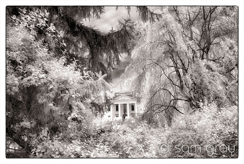 Mansion View 1 - D200 IR converted, 18-35mm
